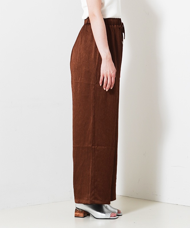 サテンワイドパンツ