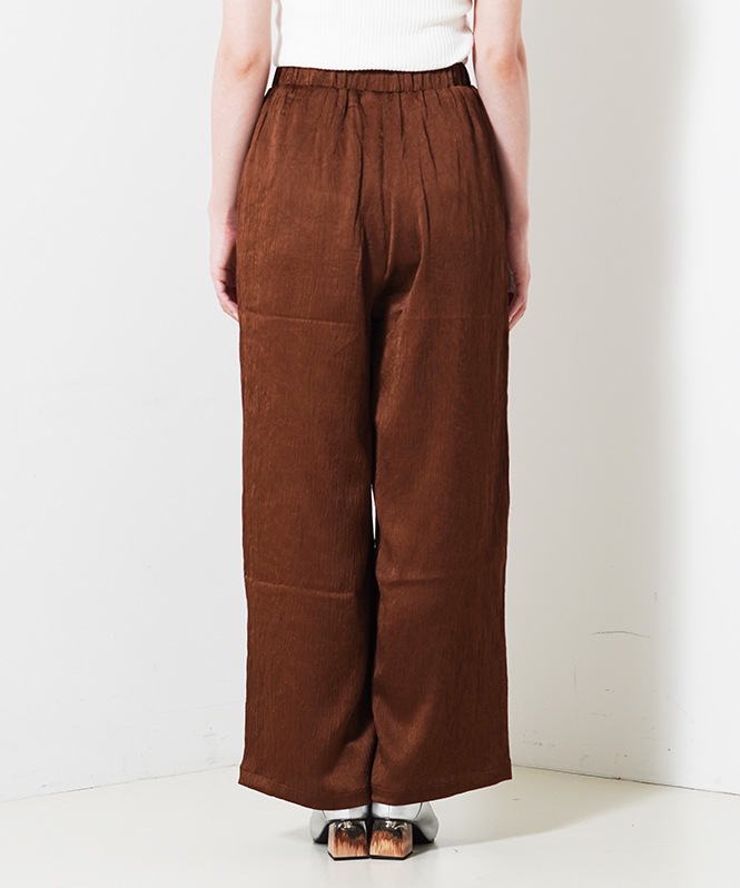 サテンワイドパンツ