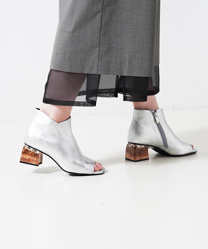 オープントゥブーティー