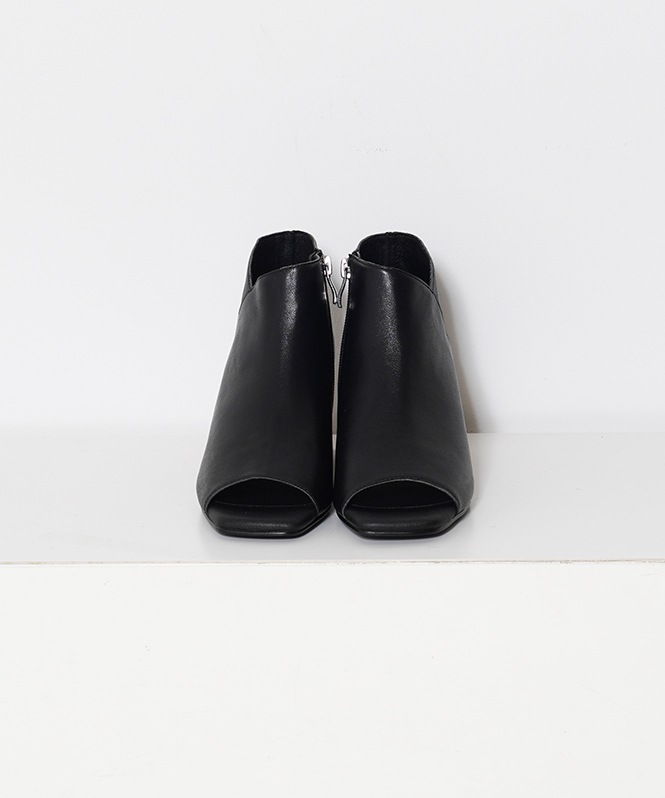 オープントゥブーティー