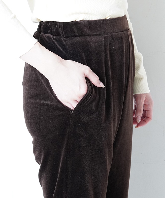 ベロアセミフレアパンツ