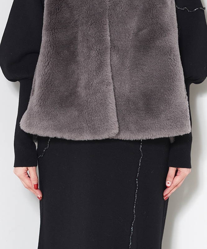 100%ウールボアノーカラーベスト