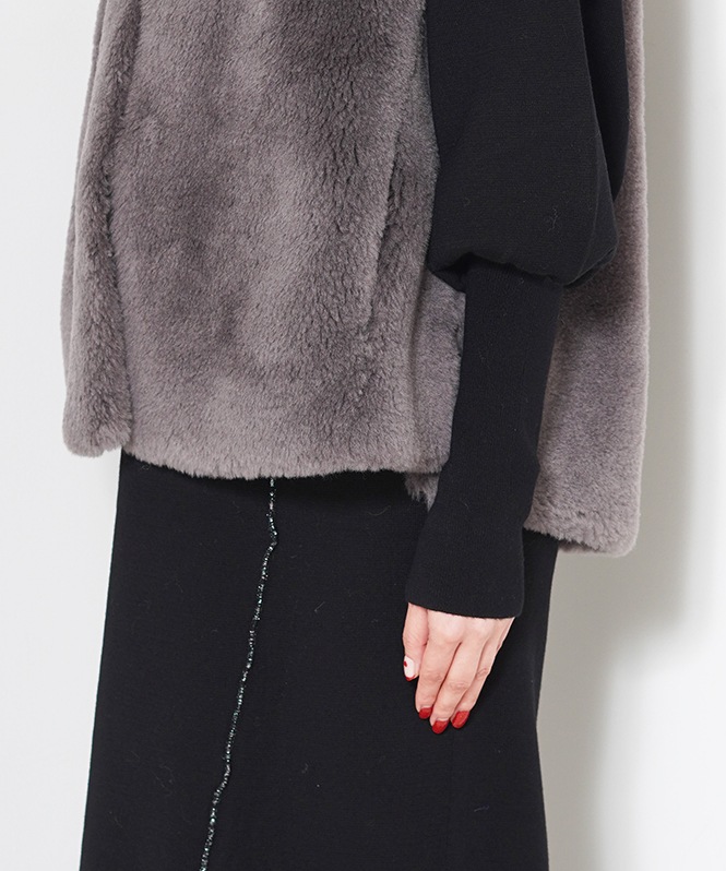 100%ウールボアノーカラーベスト