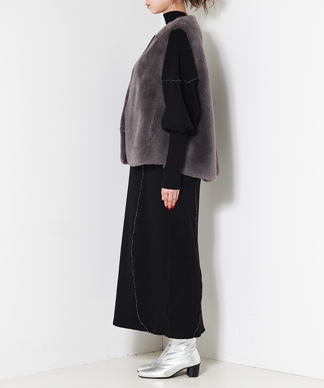 100%ウールボアノーカラーベスト