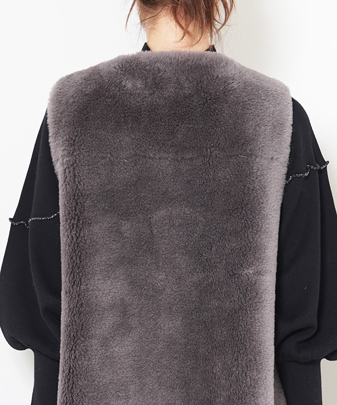 100%ウールボアノーカラーベスト