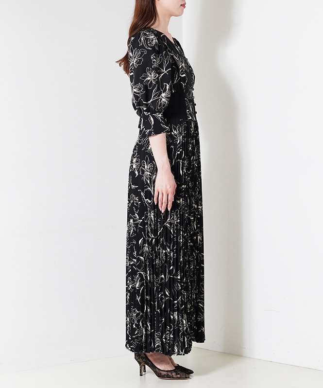 プリーツドレス