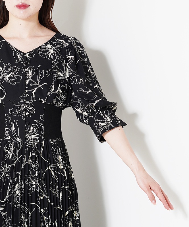 プリーツドレス