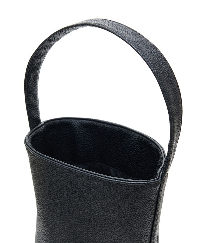 VEGAN LEATHER MEDIUM TOTE BAG