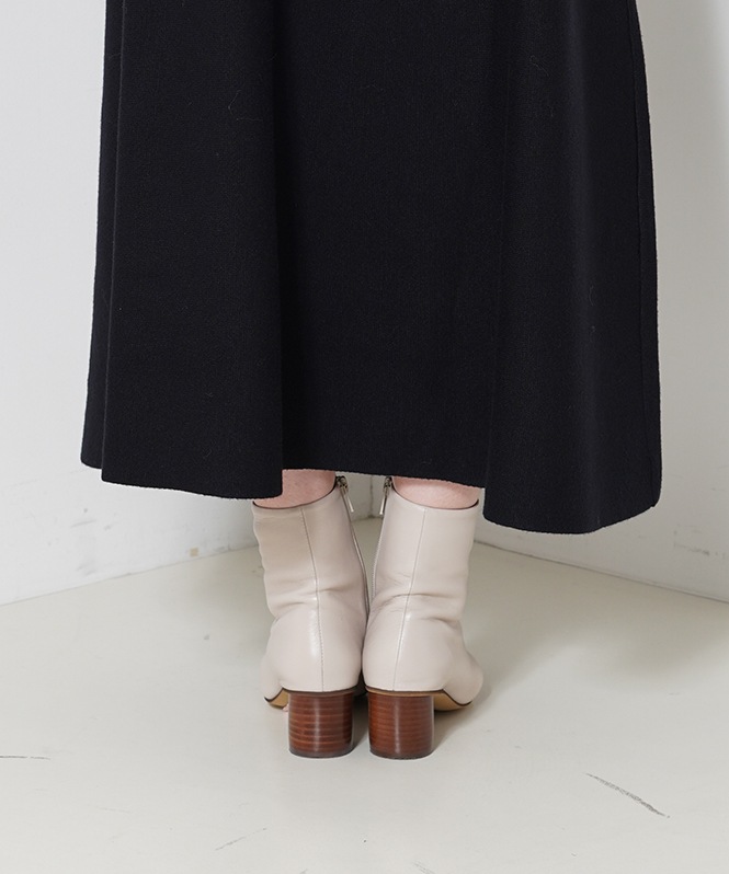 ミラノリブフレアスカート