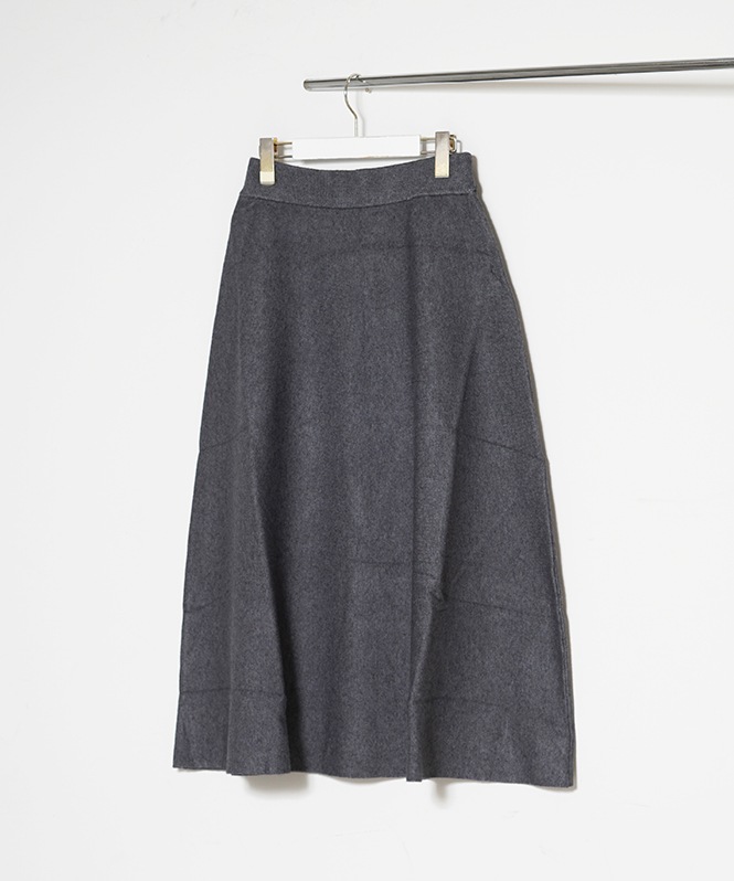 ミラノリブフレアスカート