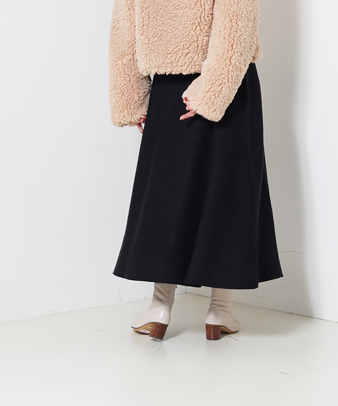 ミラノリブフレアスカート
