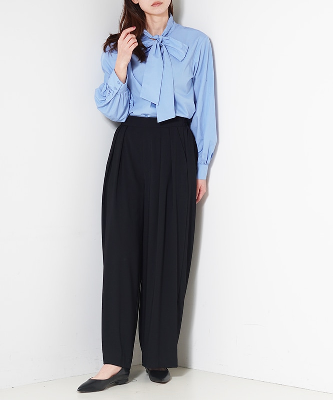 ハイウウェストタックパンツ