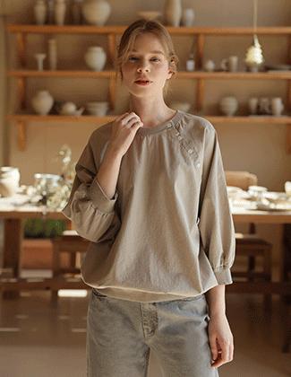 🌈[RR]ボタンシボリブラウスマンツーマン