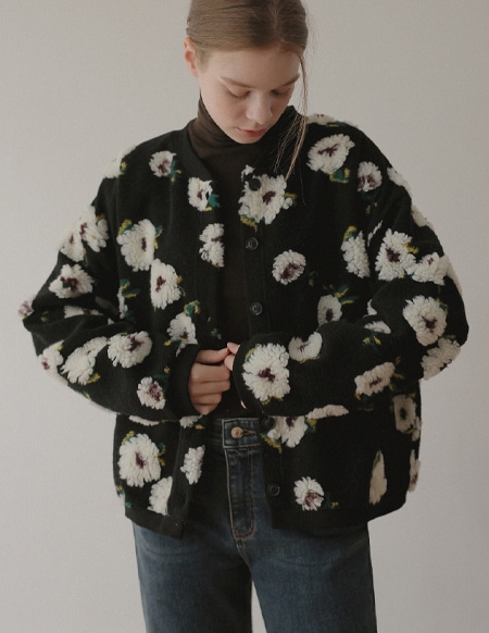 ノアフリースフラワーボタンカーディガン