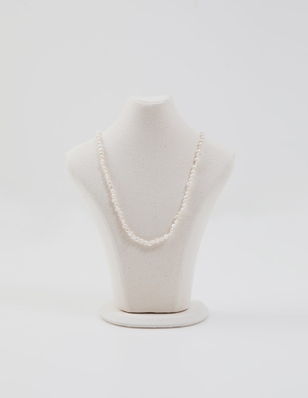 ルージュ淡水パールネックレス