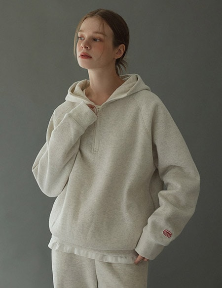 [RR]パッチハーフオープンフードトップス