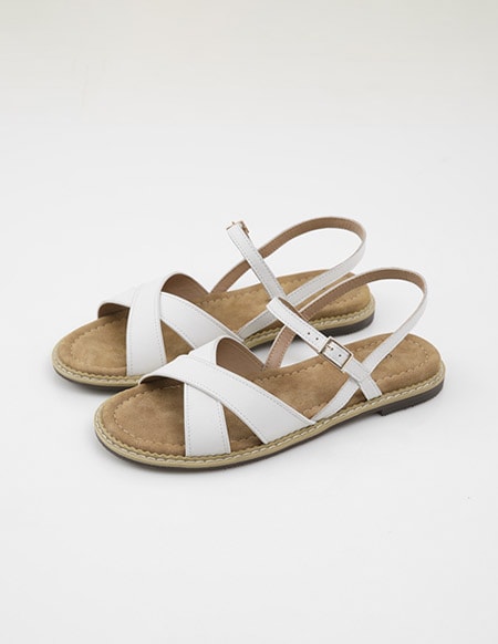 アンデュール リアル牛革クロスサンダル