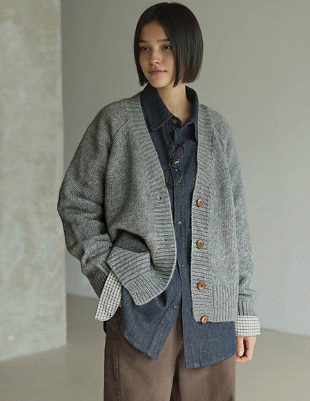 キャノミニマルVネックニットカーディガン