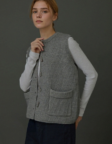 Hedden リブボタンニットベスト