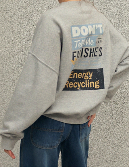 [RR]パググラフィックルーズフィットスウェット