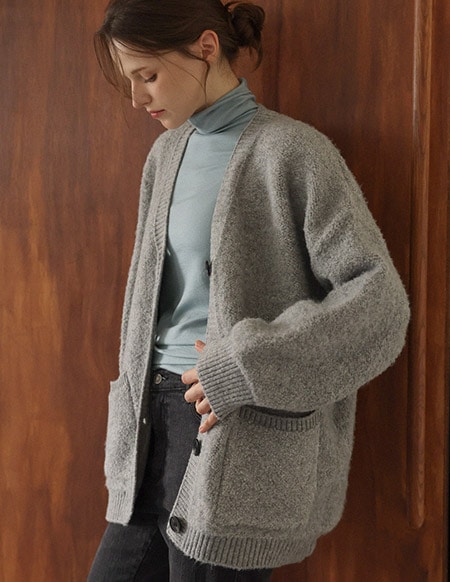 フォルディン ルーズフィットバックルカーディガン