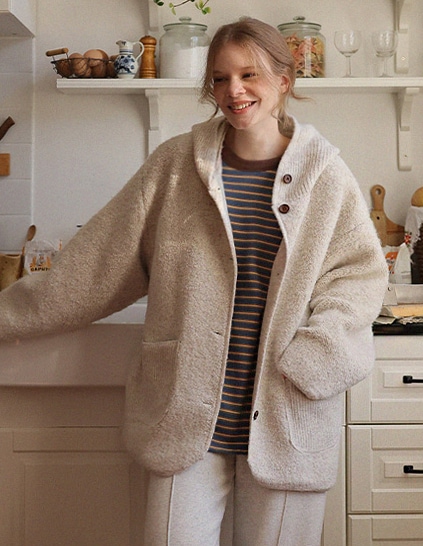 カドバックルフード付きニットカーディガン