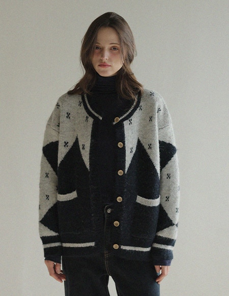 マウンテンジャカードポケットカーディガン