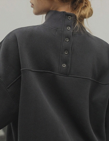 [RR]オーニングバックボタンハイネックトップス