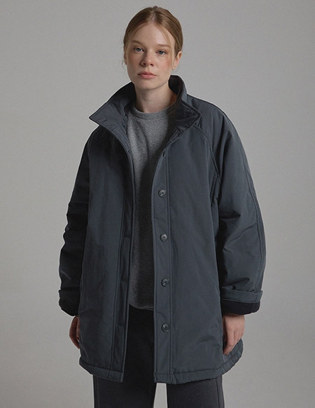 ジェイドハイネックフリースパディング_charcoal