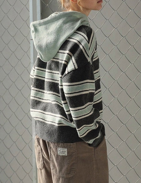 ネッティ S/T フード付きニットトップス