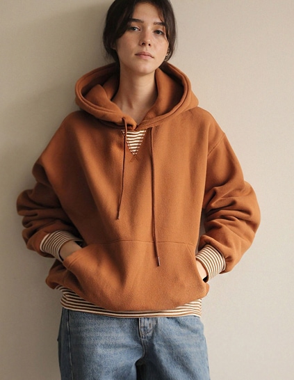 ベイト S/T 起毛フーデッドトップ