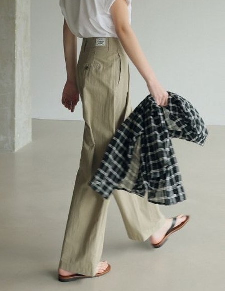 【送料無料】🌈[RR] CT703 タックパンツ（ベージュ）