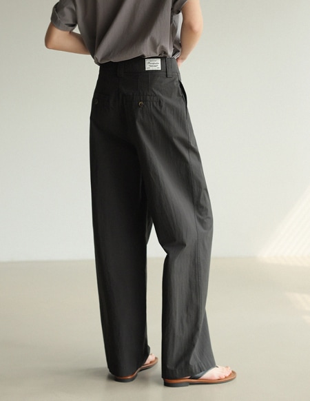 【送料無料】🌈[RR] CT703 タックパンツ（ブラック）