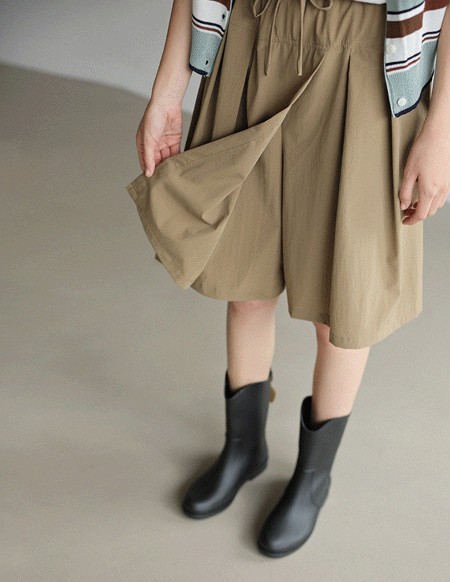 ウォーター シャカシャカ ストリング ラップショートパンツ
