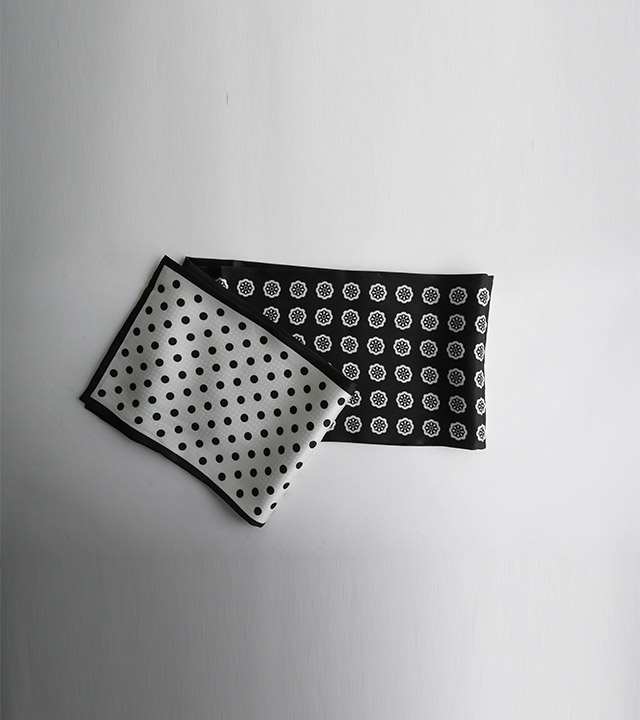 ルディエンシルキースカーフ