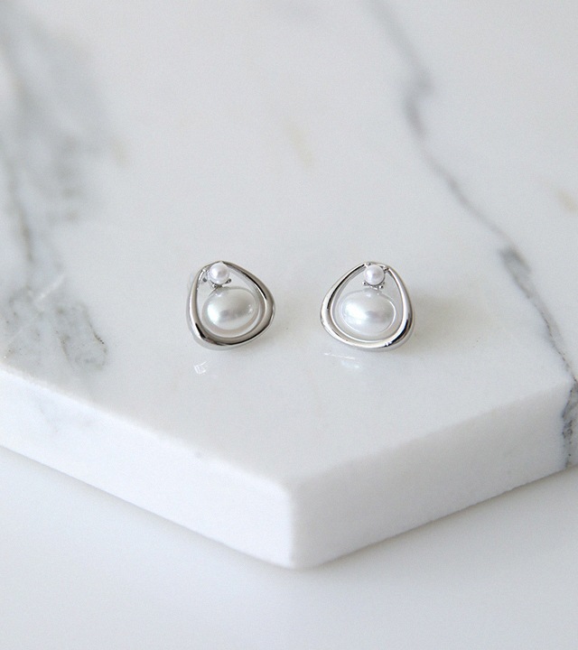ドロップシルバー＆パールピアス