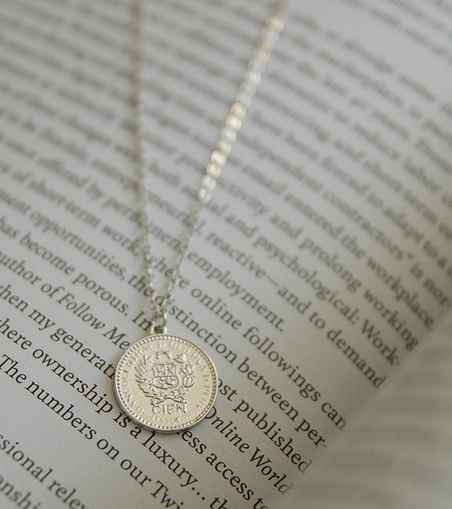 シルバーサークルパンダントネックレス