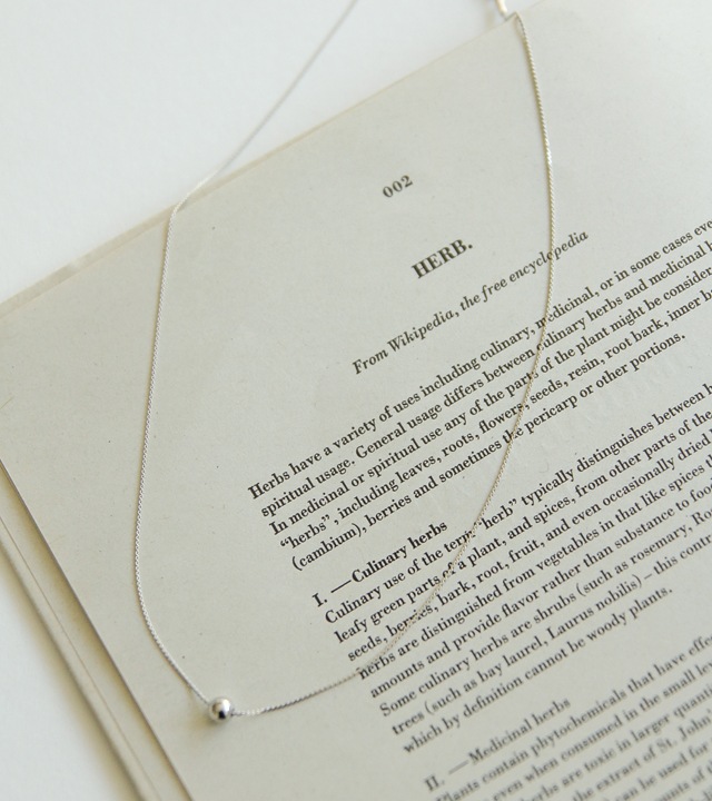 シルバーボールチェーンネックレス