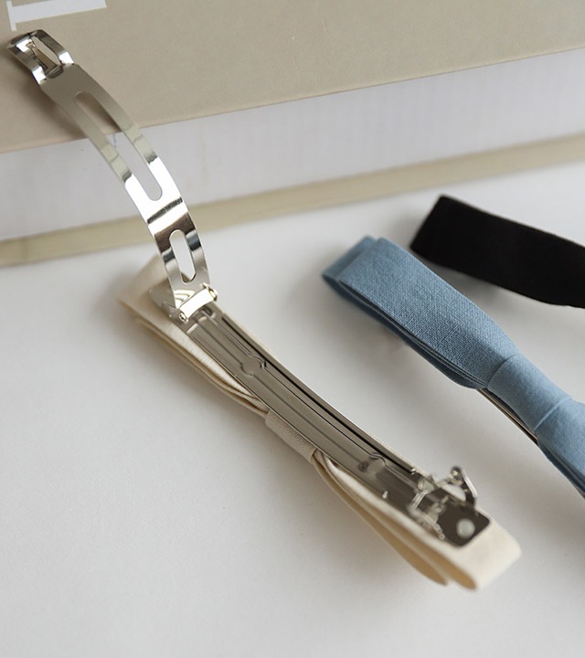 リアダブルリボンヘアピン