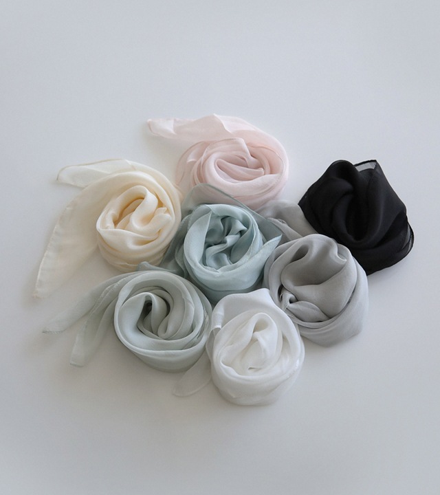 メディシルクスカーフ