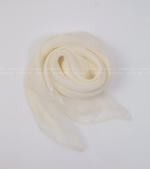 メディシルクスカーフ