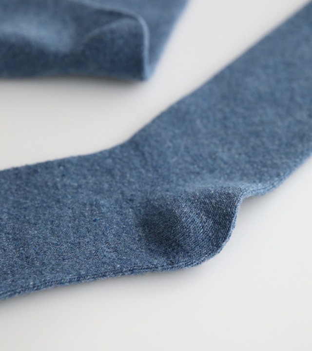 ロングディソフトウールハイネックソックス
