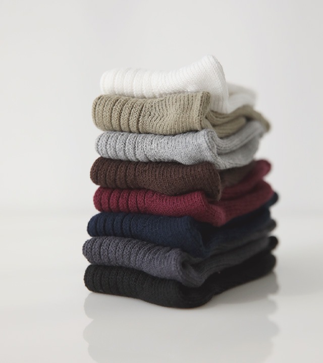 トムディウールリブハイネックソックス