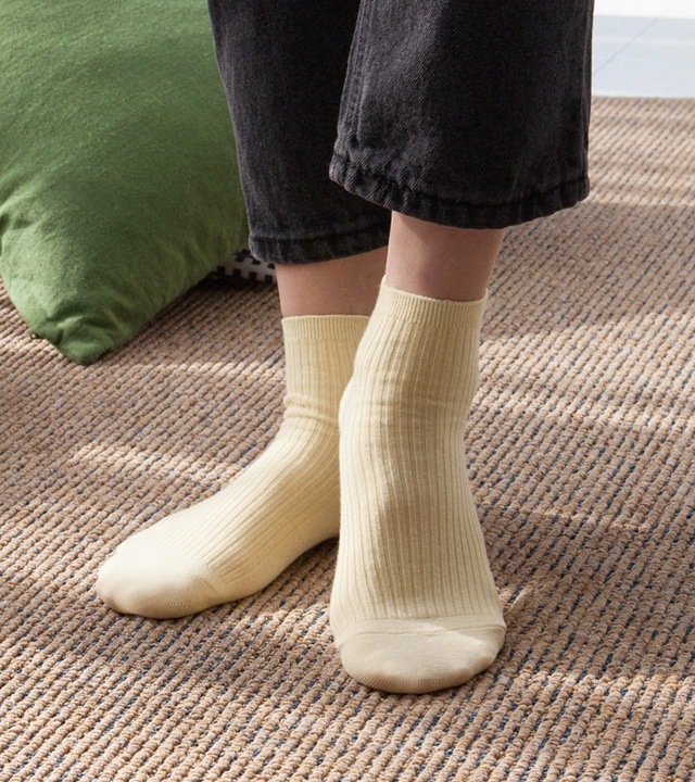 ダッフィーベーシックセミコールゲートカラーソックス