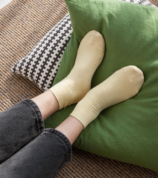 ダッフィーベーシックセミコールゲートカラーソックス