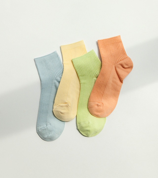 ダッフィーベーシックセミコールゲートカラーソックス