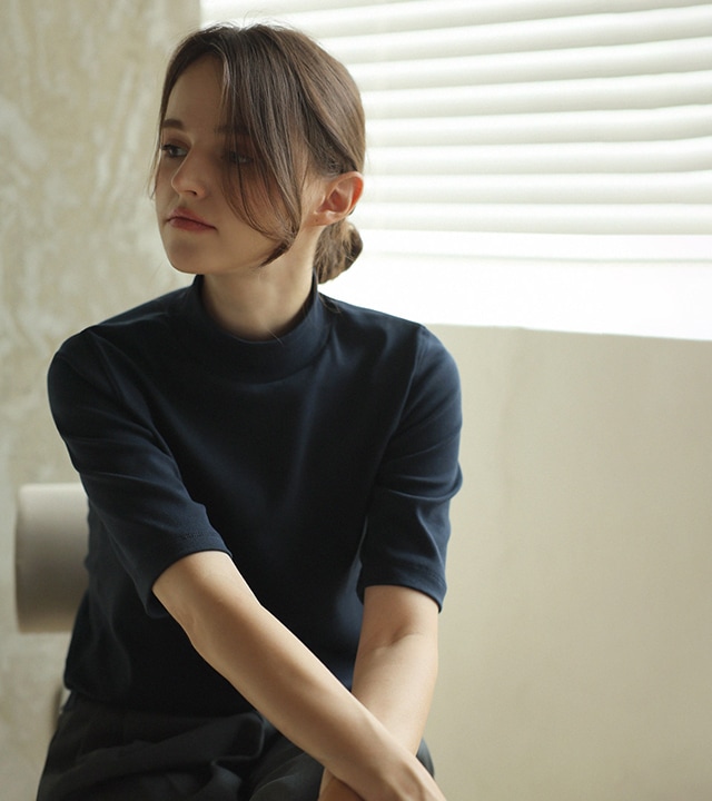 [RR]アンナフライスハーフネック5分袖トップス