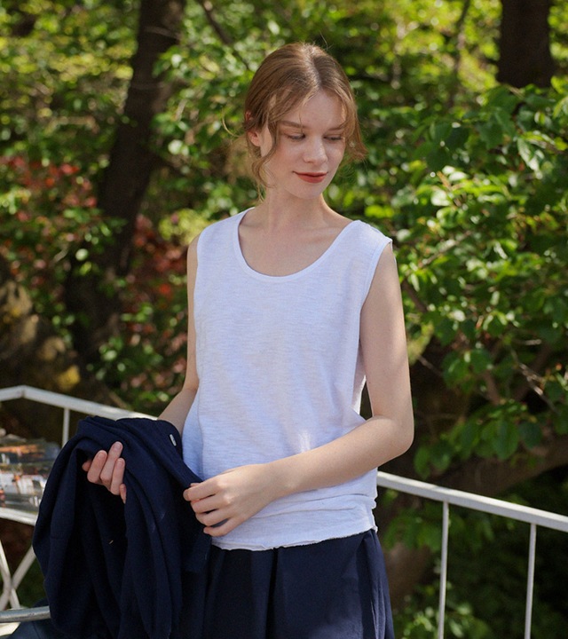 [RR]カッティングラウンドウォッシュ袖なしトップス