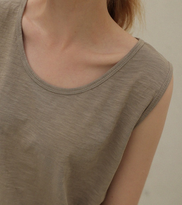 [RR]カッティングラウンドウォッシュ袖なしトップス