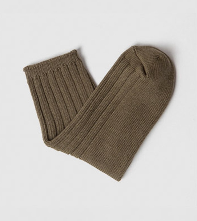 モリーソリッドウッドリブ編みソックス